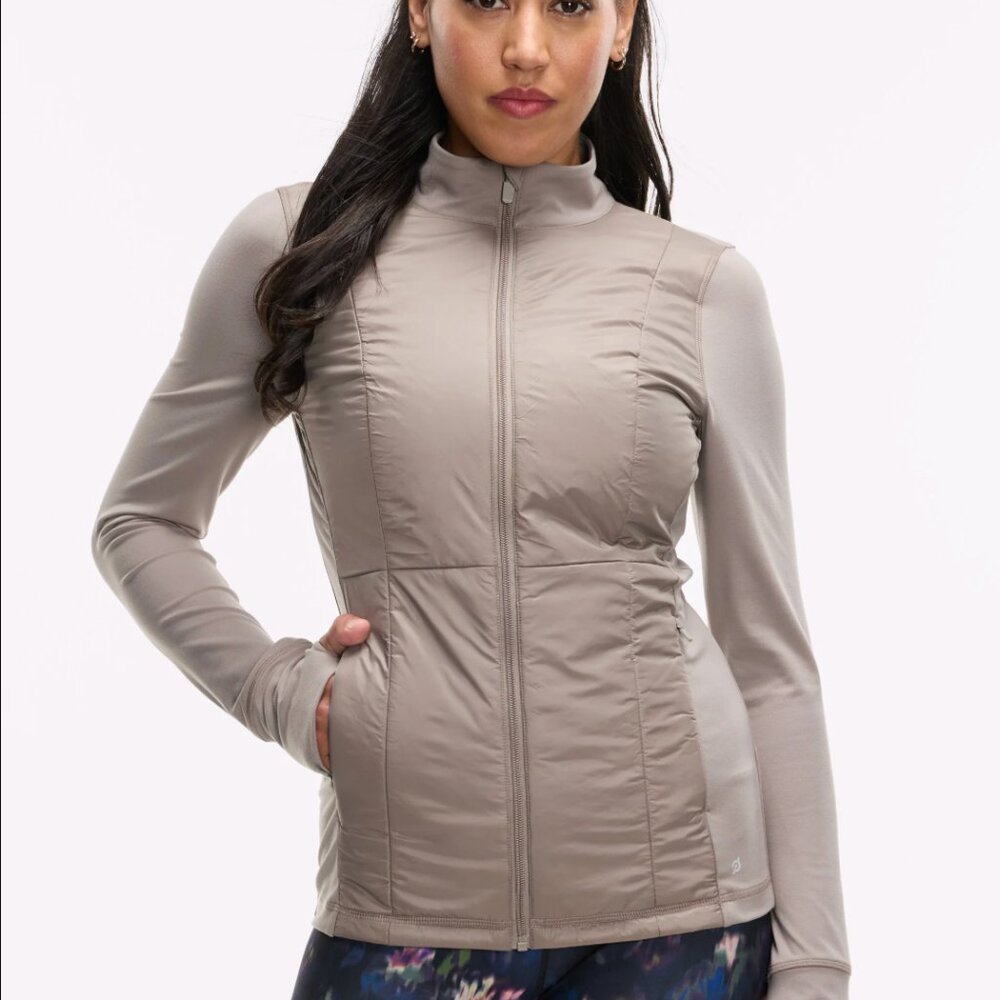 Peloton Cadent Run Jacket — Women’s — [Beige/XS] — (NWT)